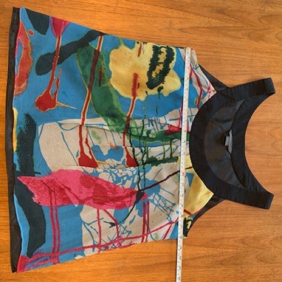 Sleeveless colourful shirt. Size medium. Measurements in photos. - Picture 3 of 7